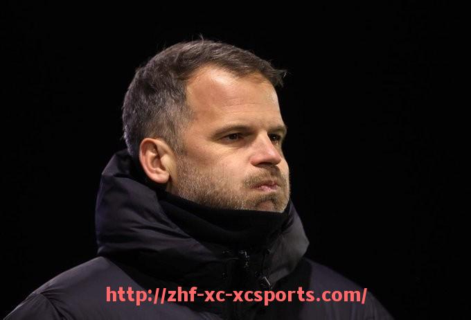 杏彩体育-英超排名第二的球队实力分析及夺冠可能性评估